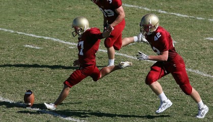 -电竞比赛中的赛后总结：反思改进，不断进步，电竞比赛后面的人是干什么的