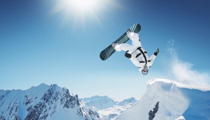 -线上线下结合，创新台球赛事观看体验，台球网上对战